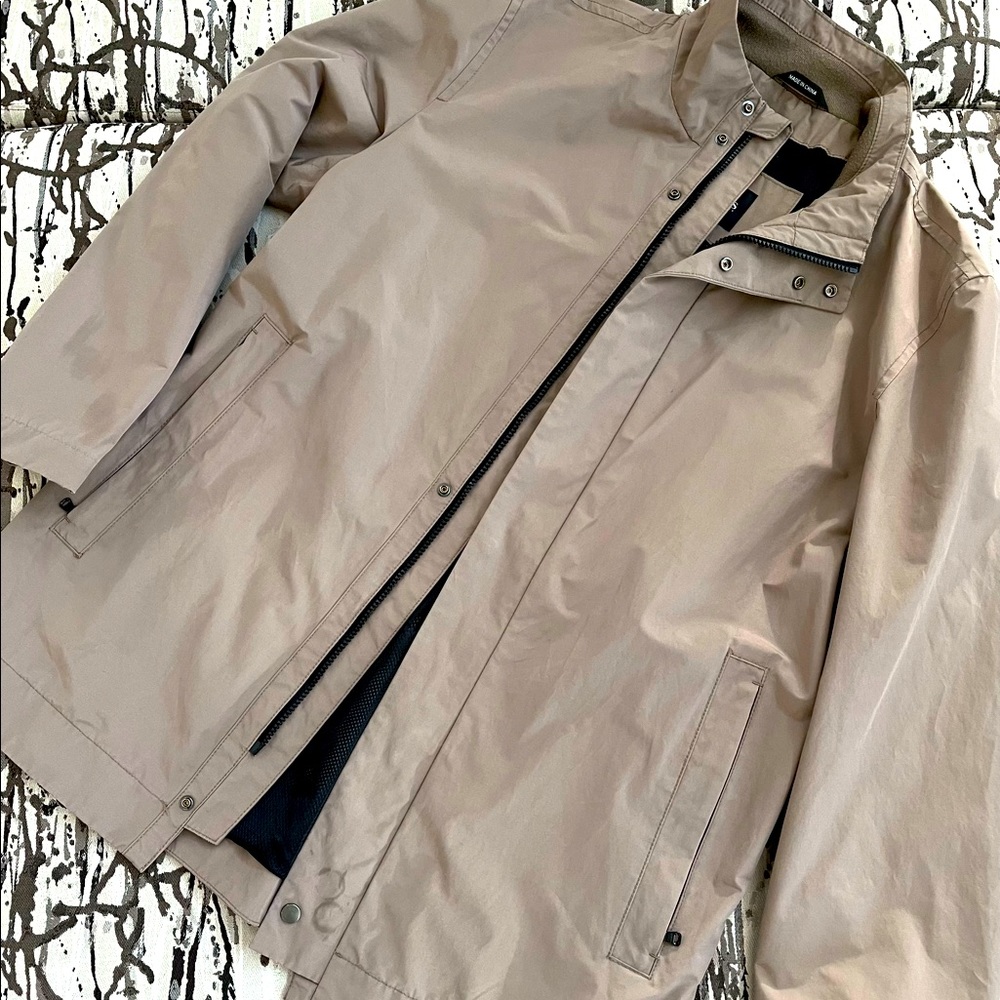 Men’s Hugo Boss Performance Jacket, size L